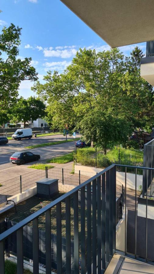Top Apartments Kaiserebersdorf Wenen Buitenkant foto